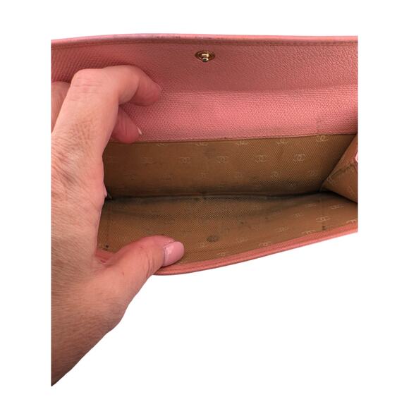 Chanel Vintage Caviar Leather Long Snap Wallet – Pink with Gold CC Button - Picture 5 of 6